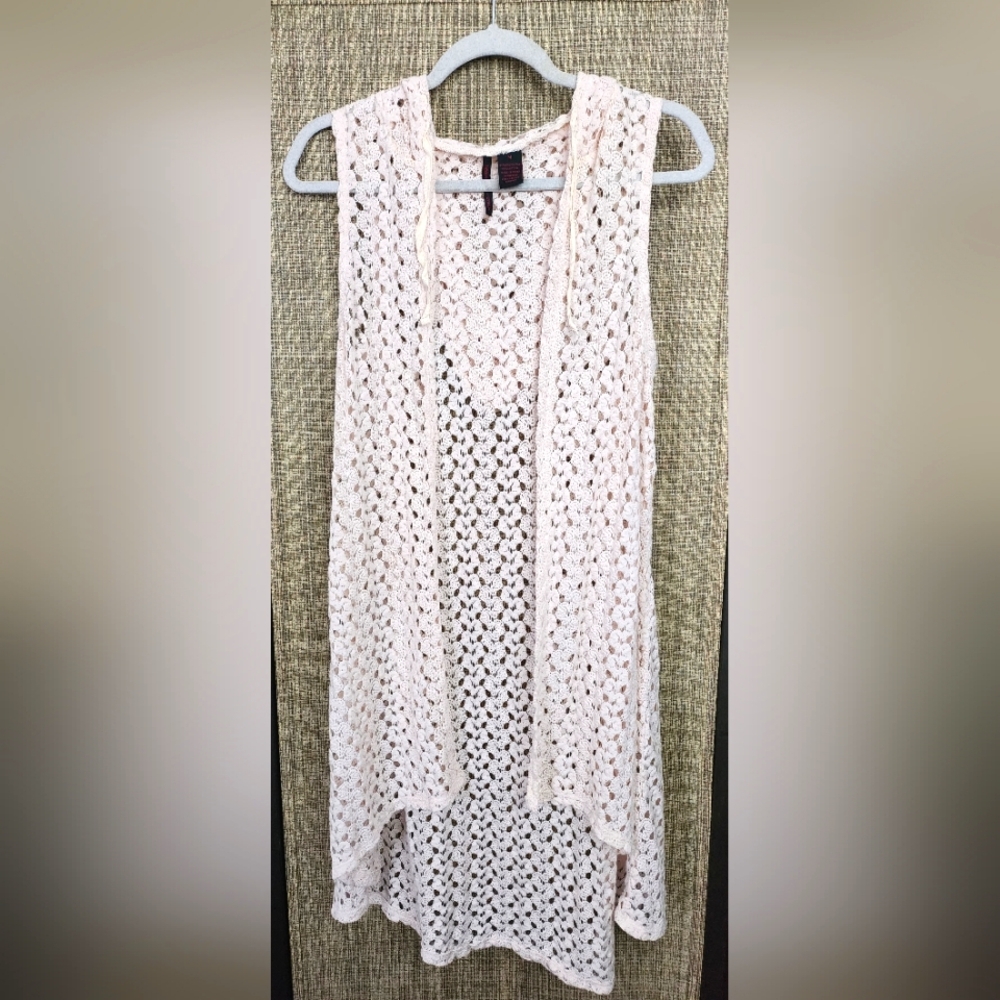 Elegant Cream Crochet Vest